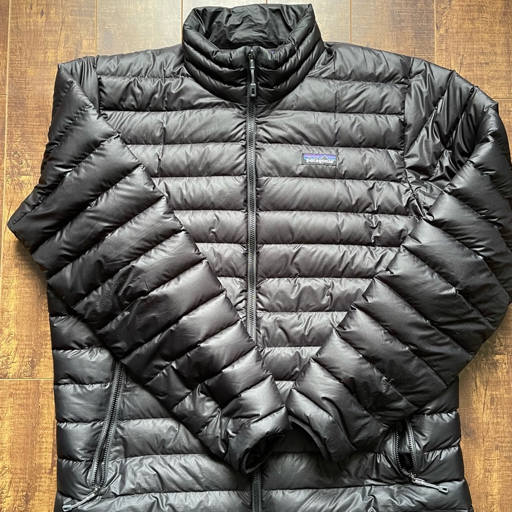 Patagonia puffer coat/ Mens size Large